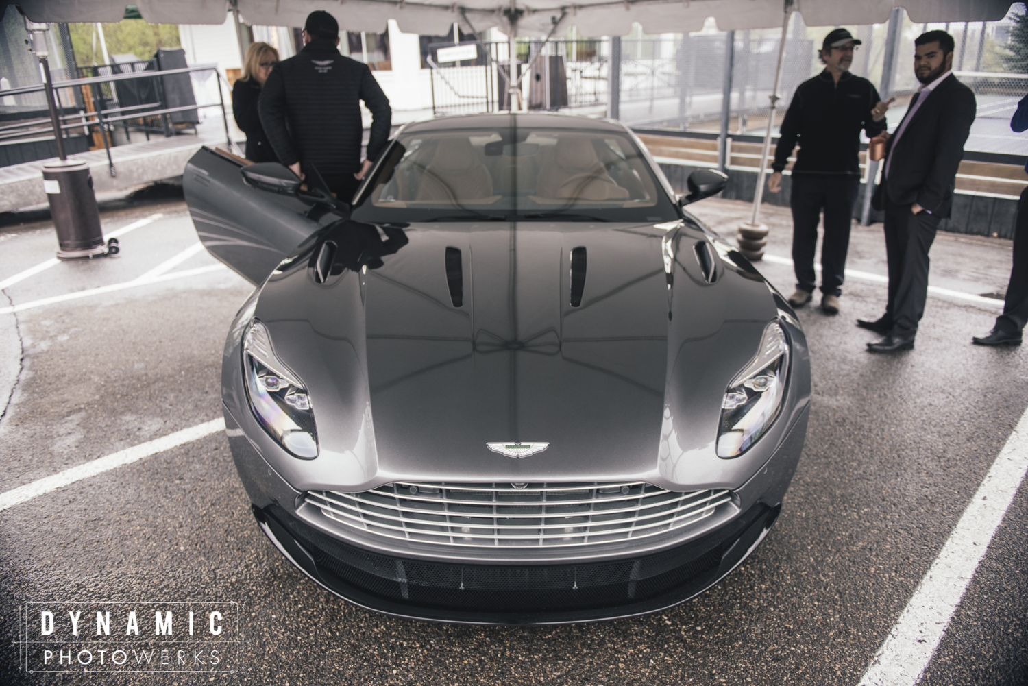 Aston Martin DB11