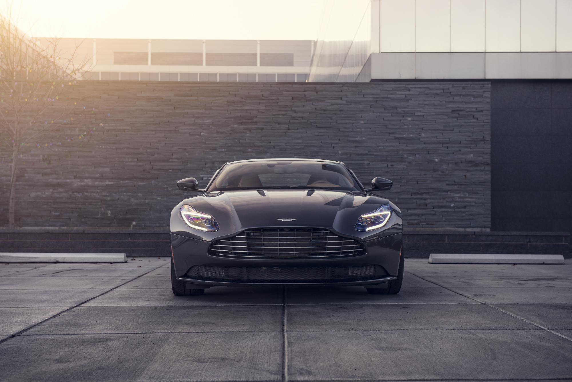 Aston Martin DB11